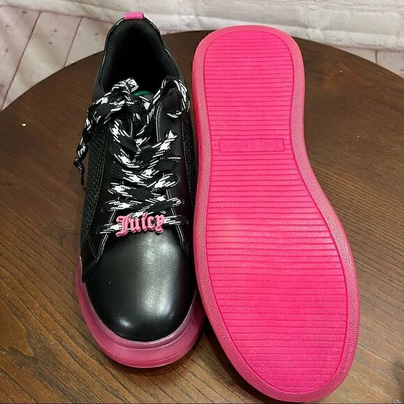 JUICY COUTURE Pleather and Mesh upper with pink rubber soles sneakers new size 8 - Picture 2 of 11